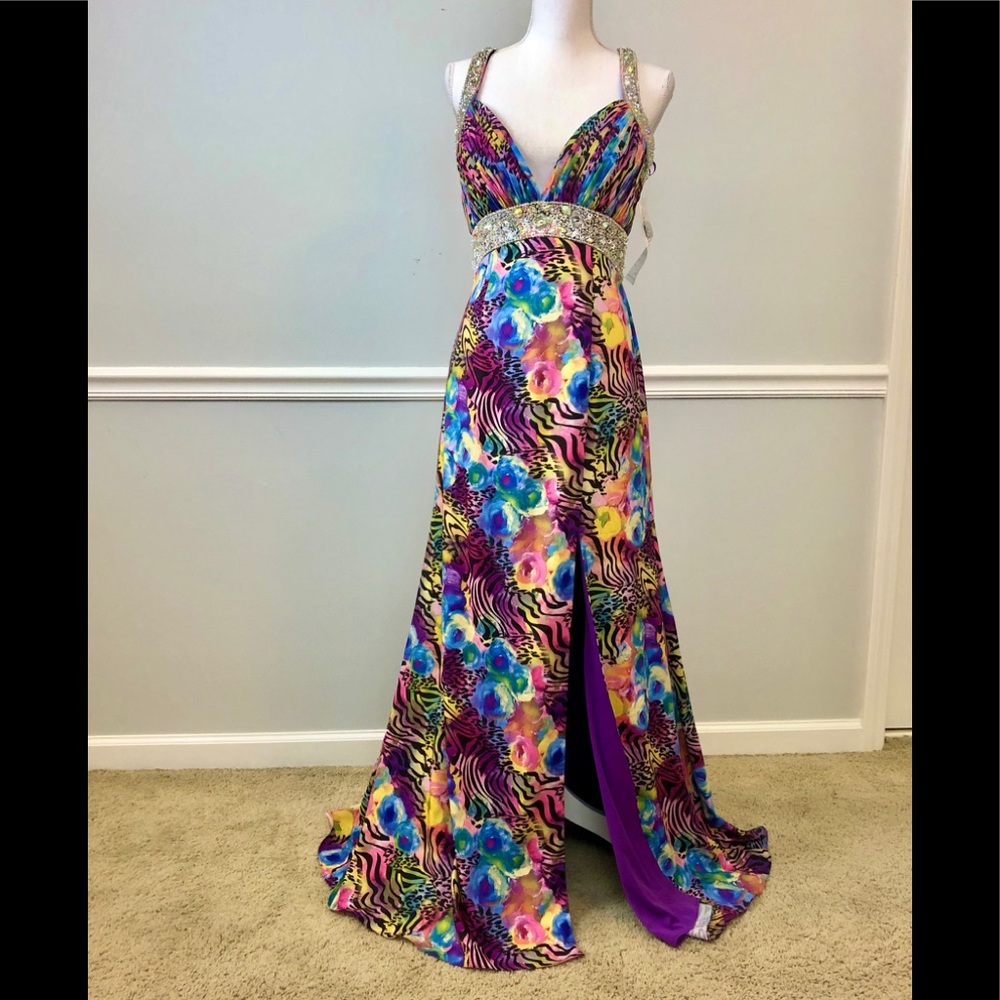 SALE! NWT SHOWTIME COLLECTION FORMAL DRESS Sz 8